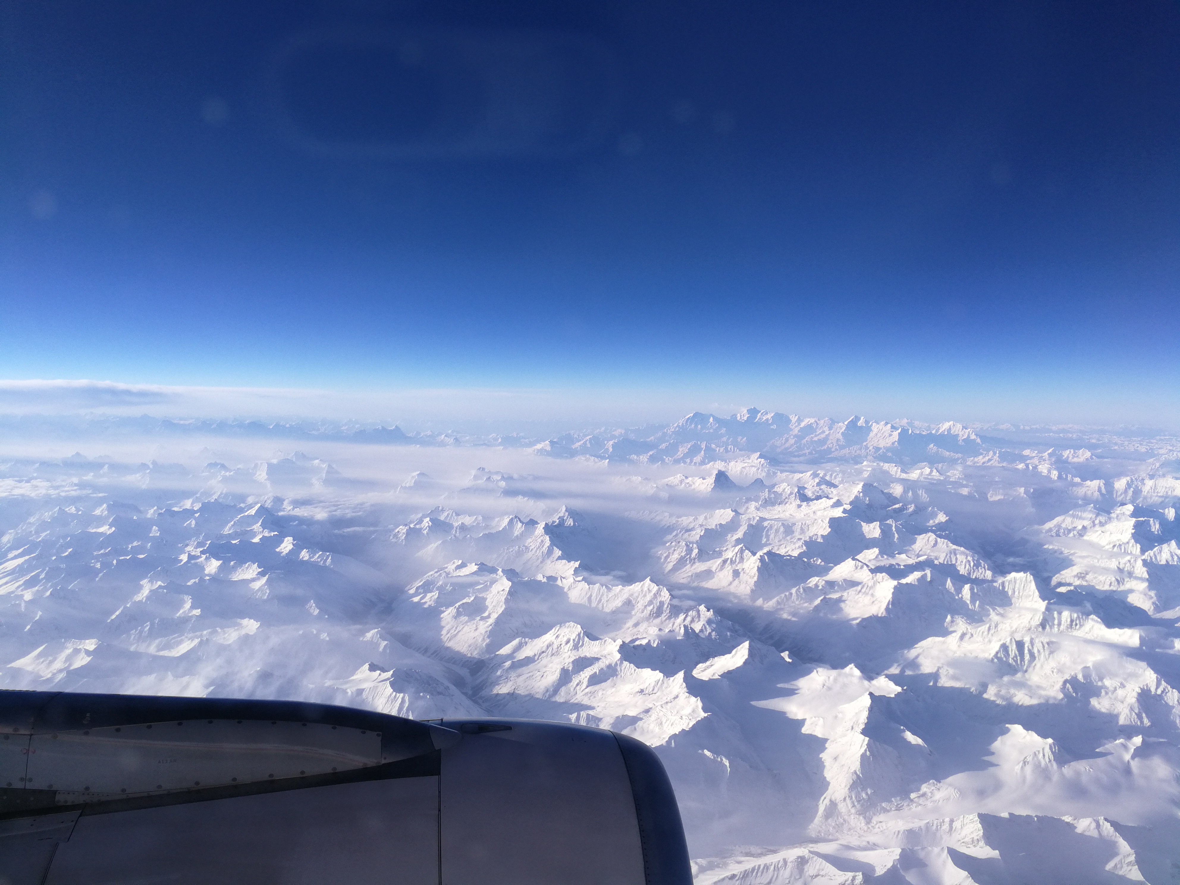 2在飞机上拍雪山.jpg