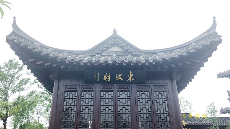 P02.jpg
