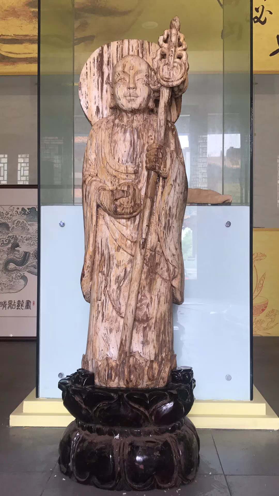 树化石佛像.jpg