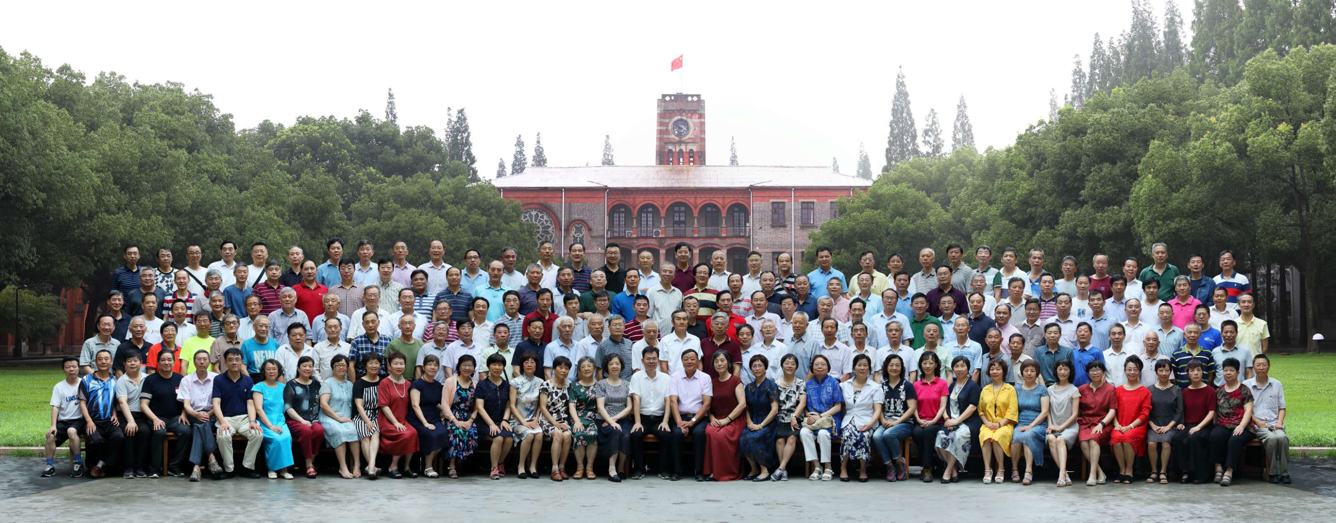 全体合影.jpg
