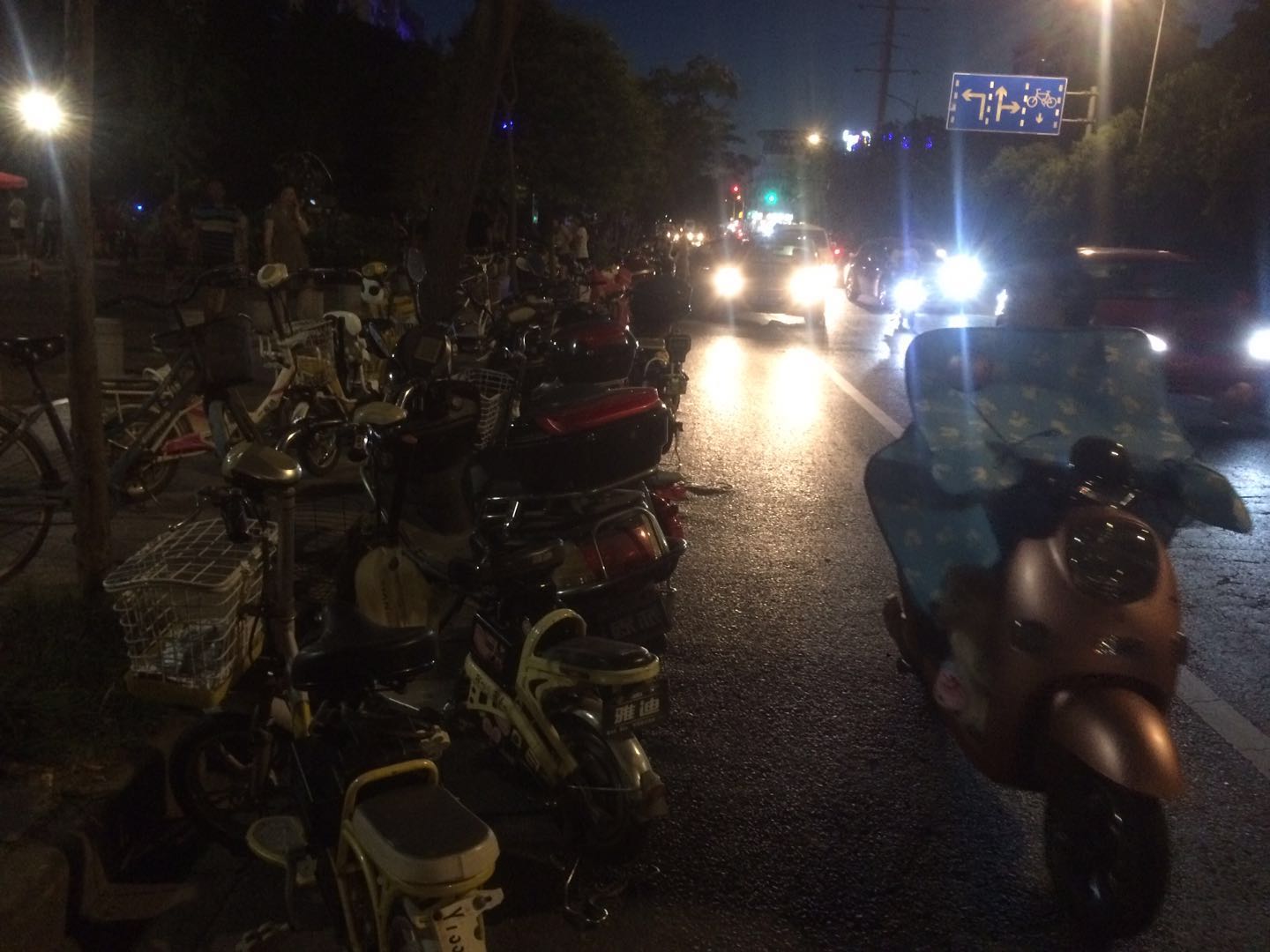 北面停车2