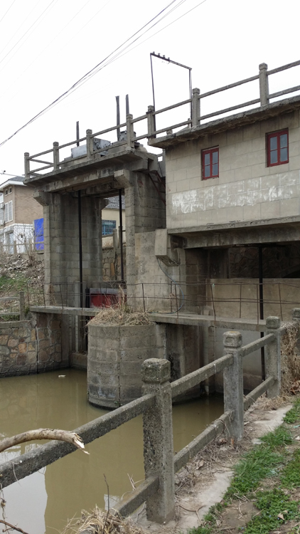 卧虎闸北.jpg