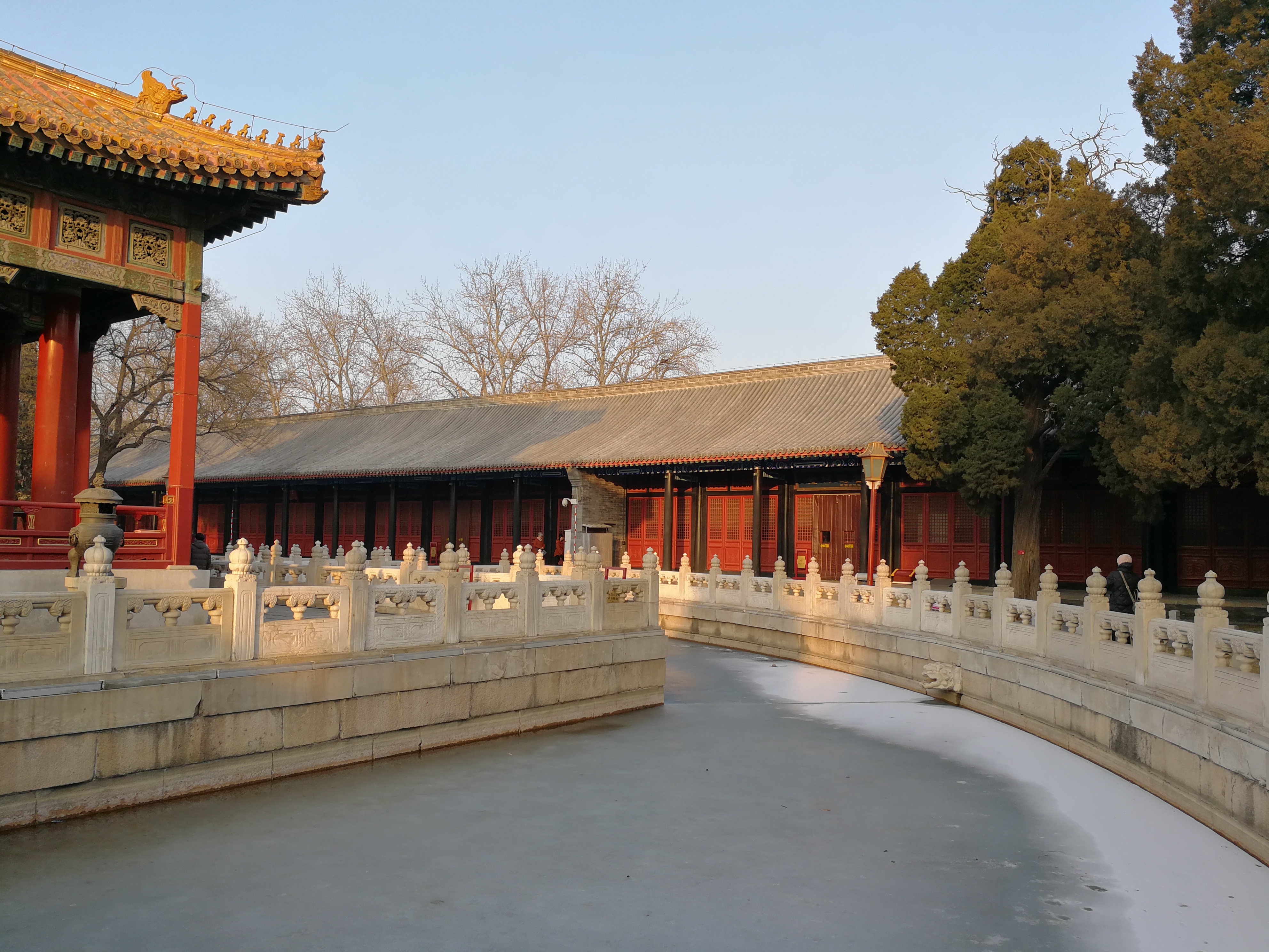 辟雍圆池.jpg