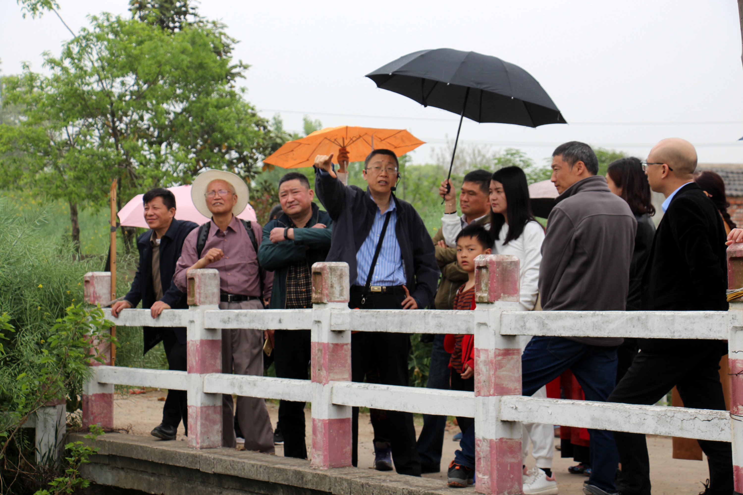 东关石闸讲解.JPG