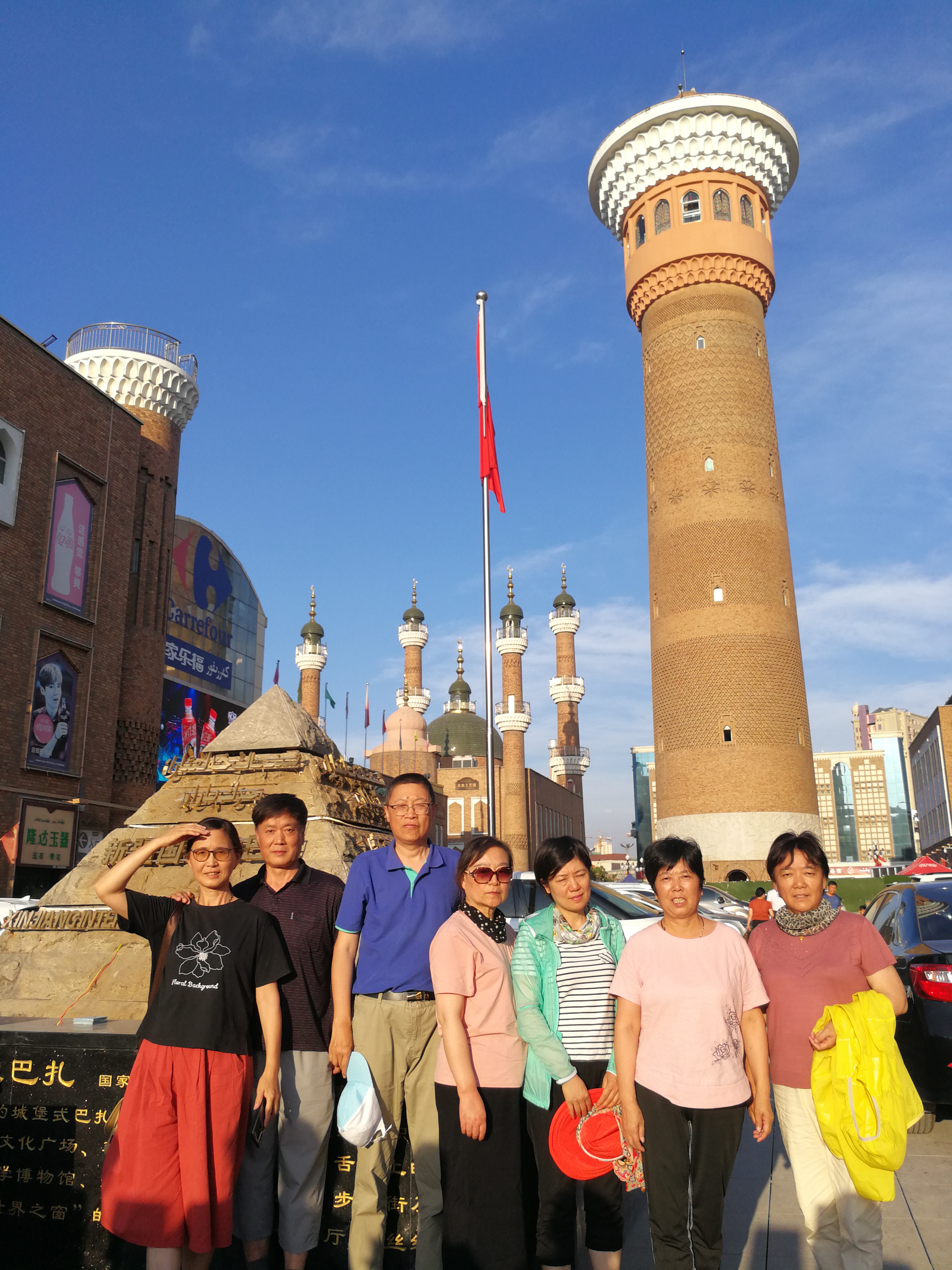 18-3乌鲁木齐大巴扎.jpg