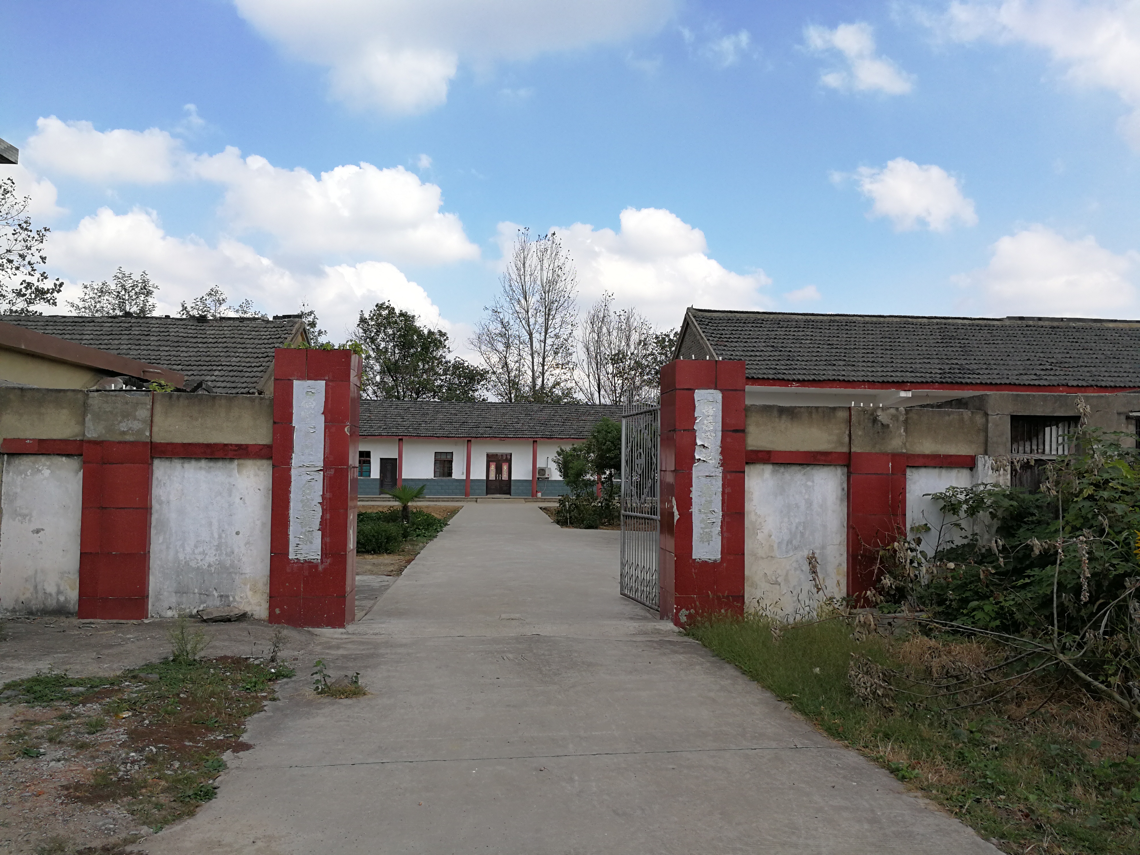 王山中学.jpg
