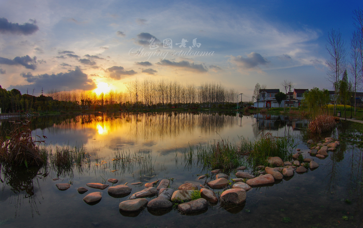 153552cb4kqb2r5yxx8v25.jpg