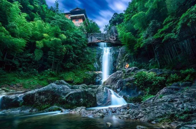 观石梁飞瀑1.jpg