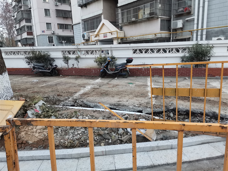 浦西一村北大门东侧