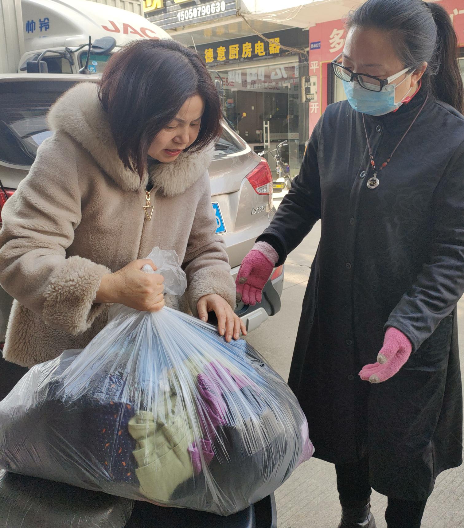 bf98829ff441eb5bce14c7560b3b623_毒霸看图.jpg