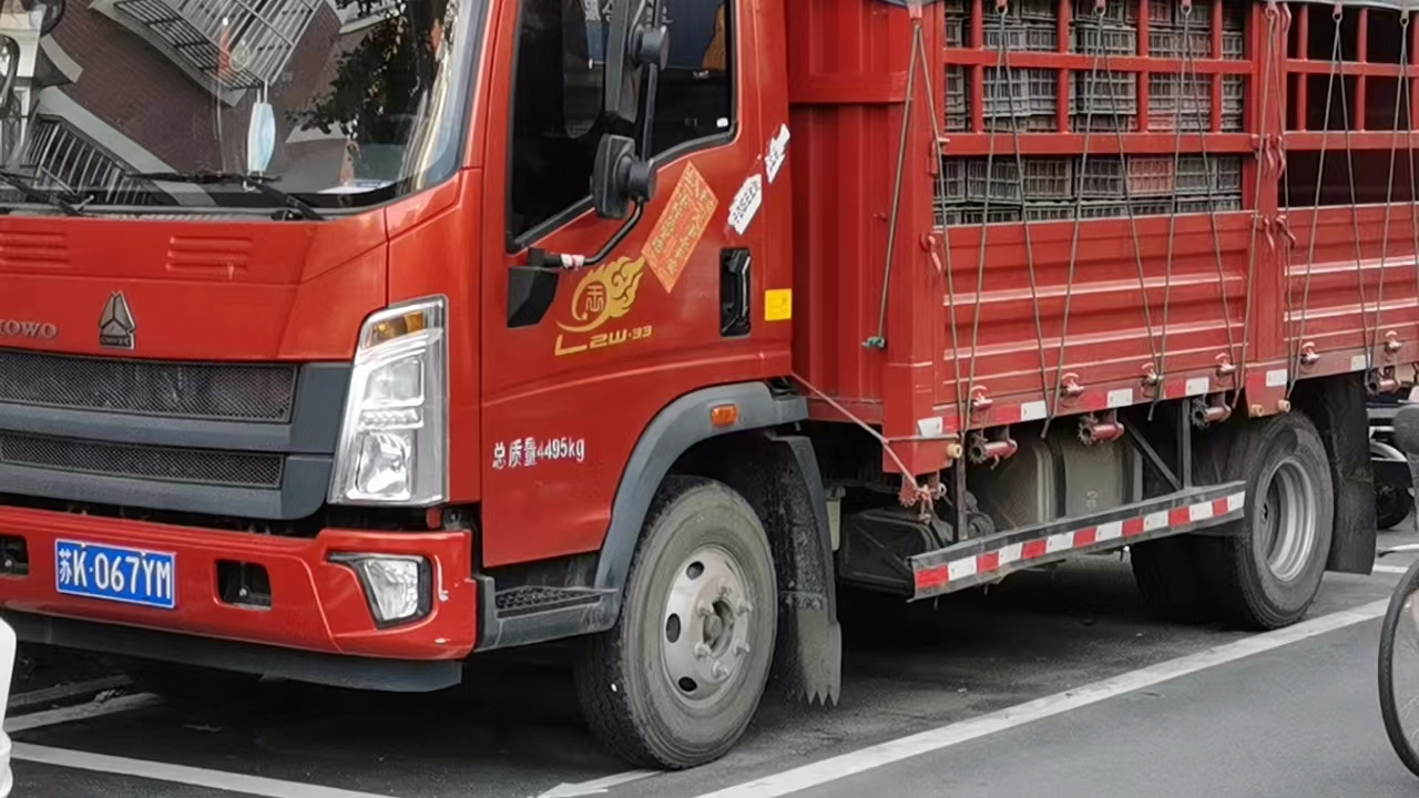 货车2长期占有停车位