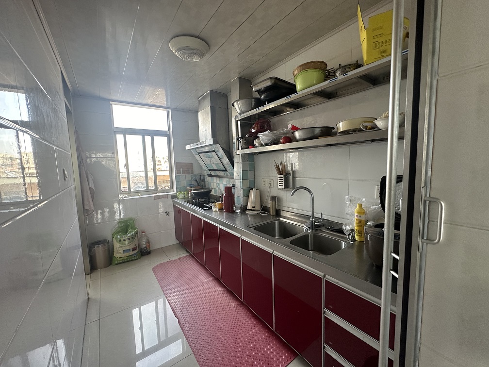 ca8e067a5cb8942f83bc3755abf9ca7.jpg
