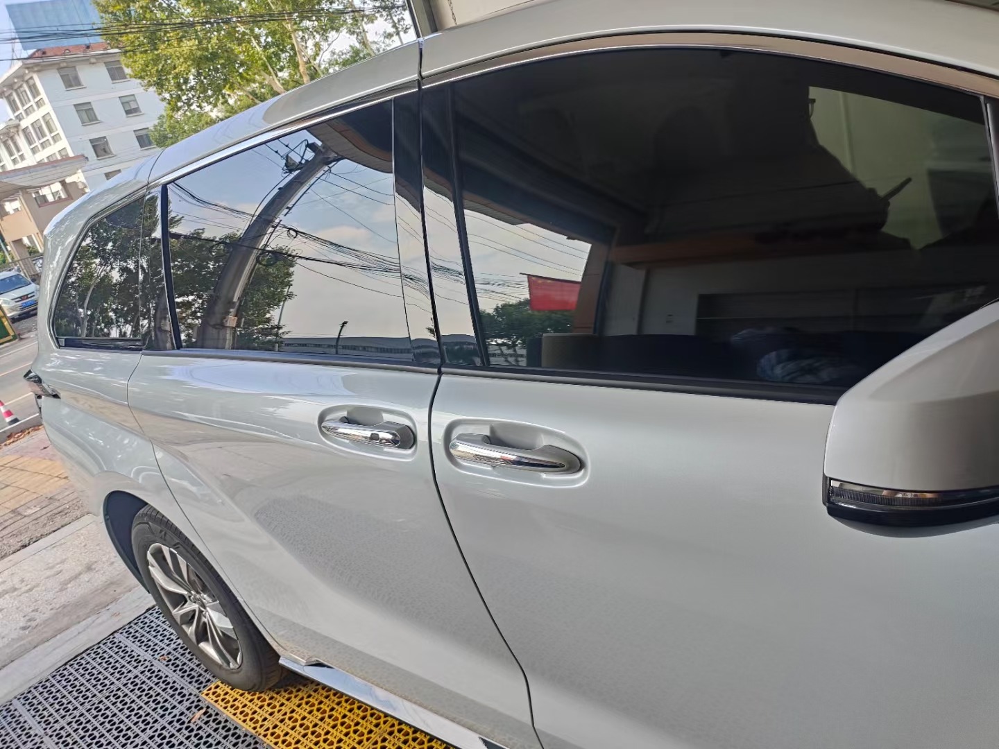 mmexport1728880921379.jpg
