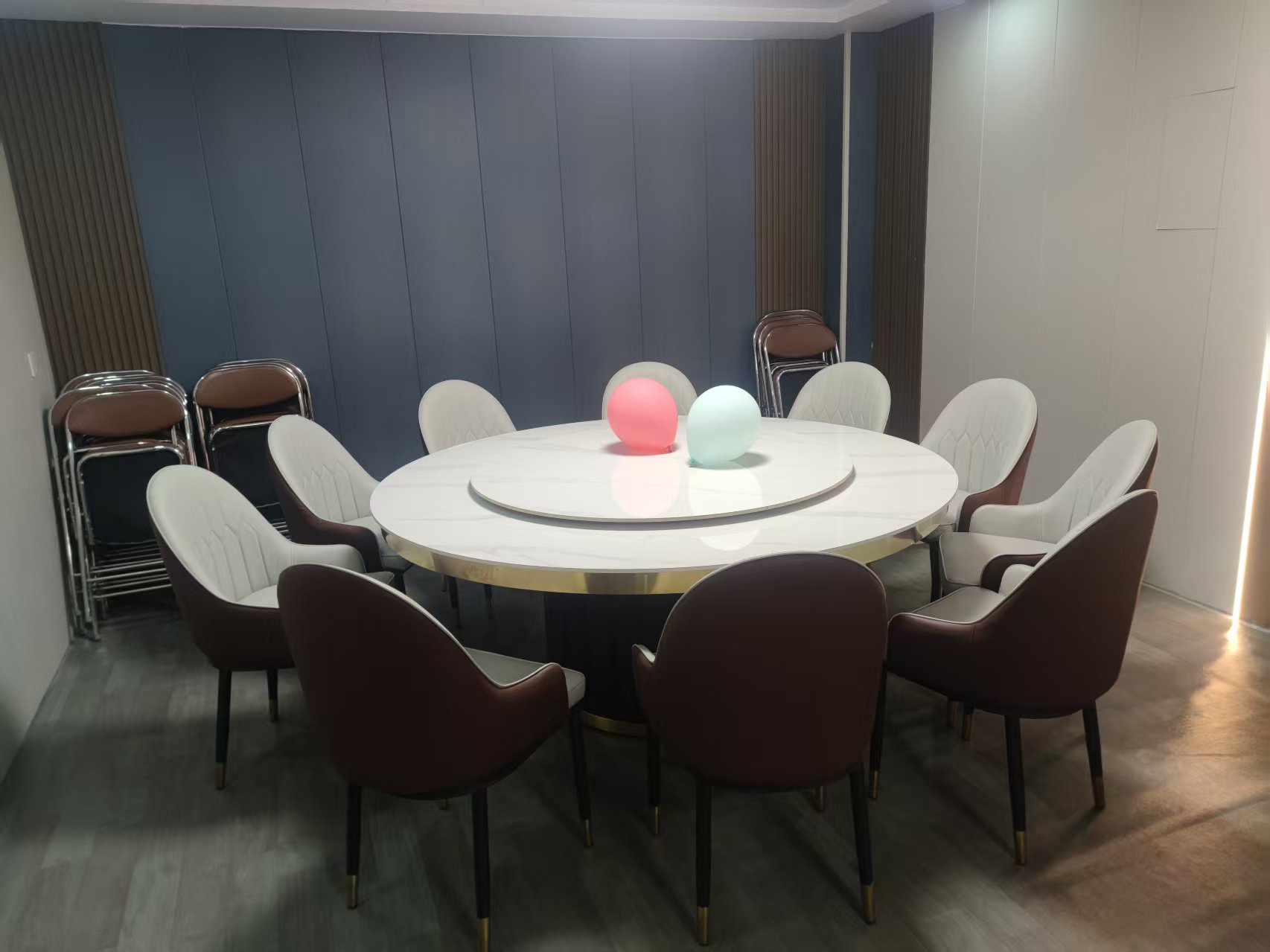 包间
