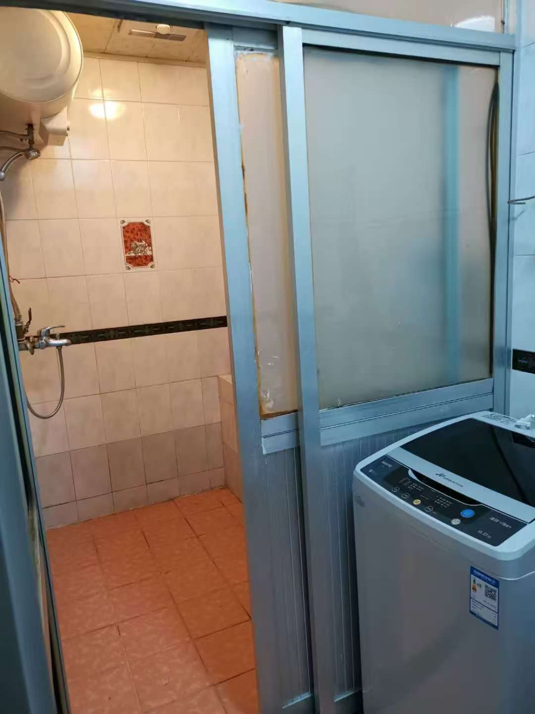 mmexport1760609778186.jpg