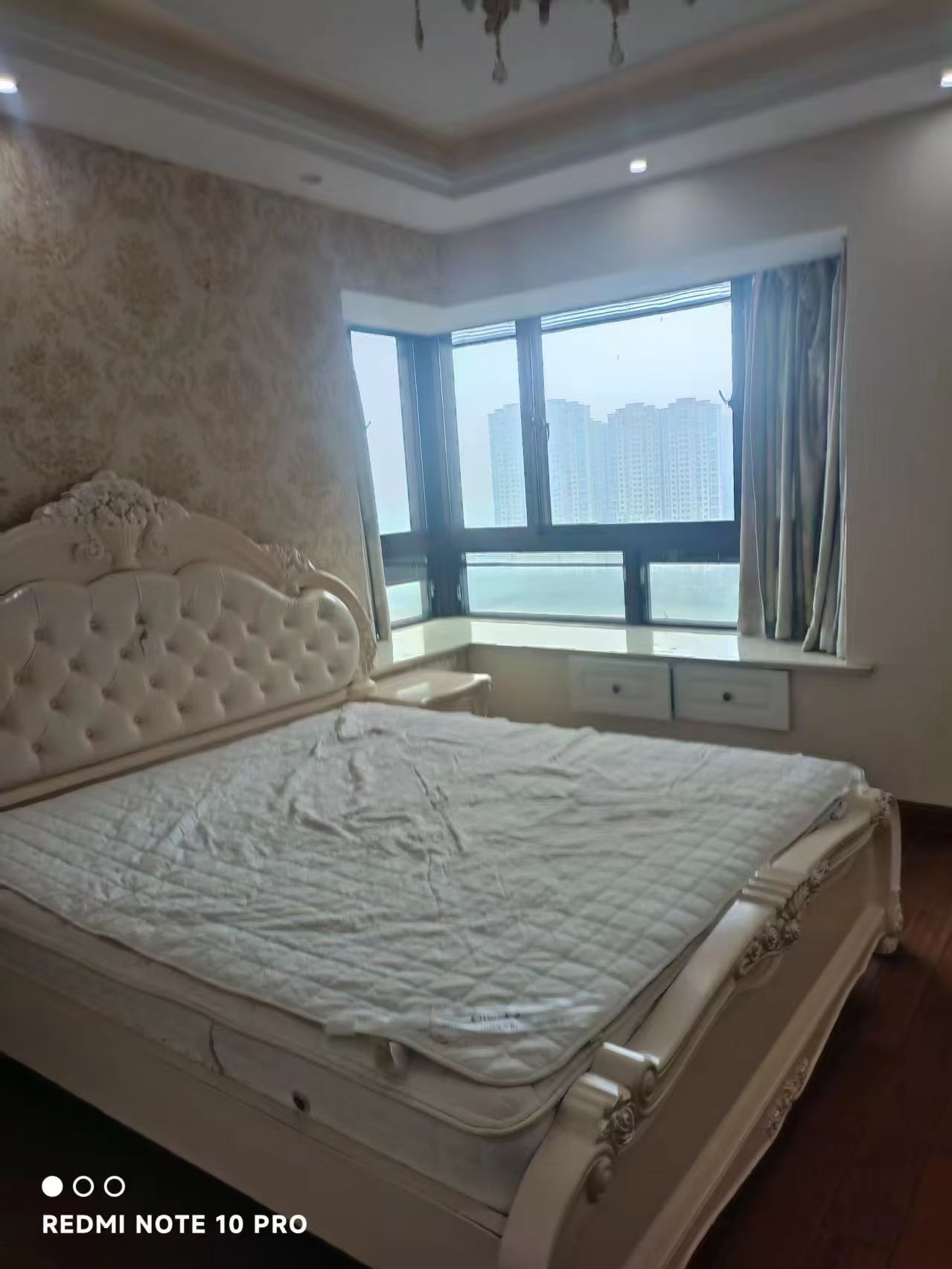 170645yb9j3534vvu231qr.jpg