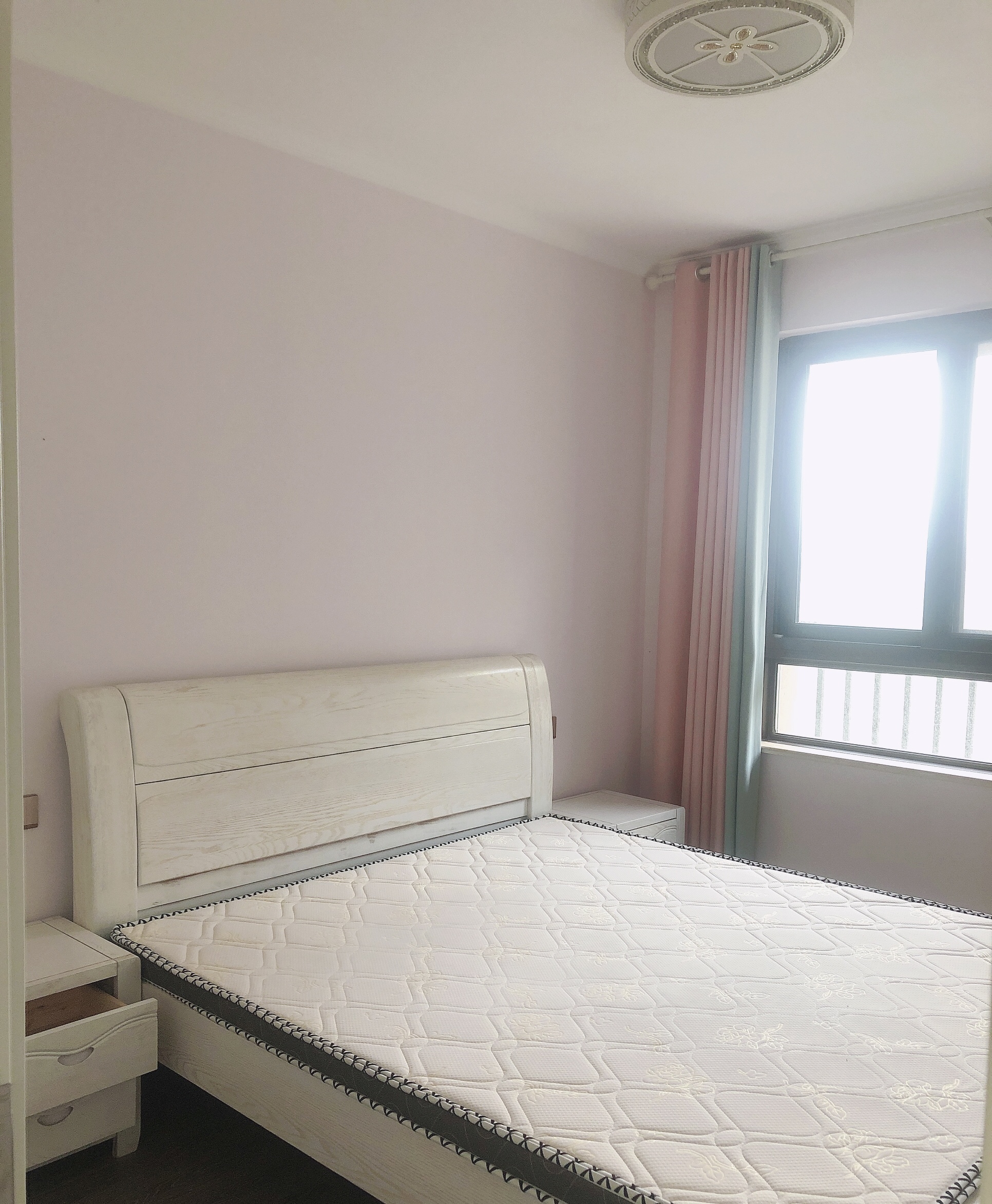 093211cbkbl72g9051525b.jpg