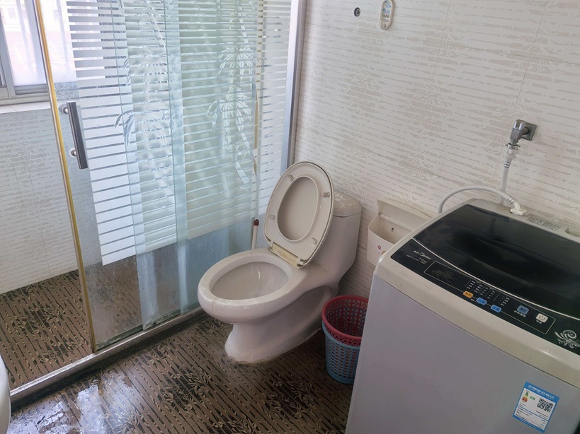卫生间-1.jpg